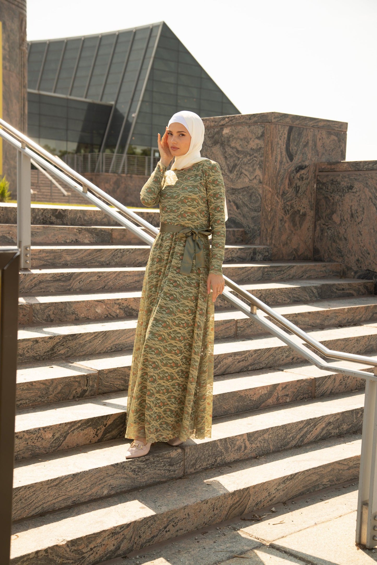 Amber Lace Maxi Gown - Enchanted Evergreen