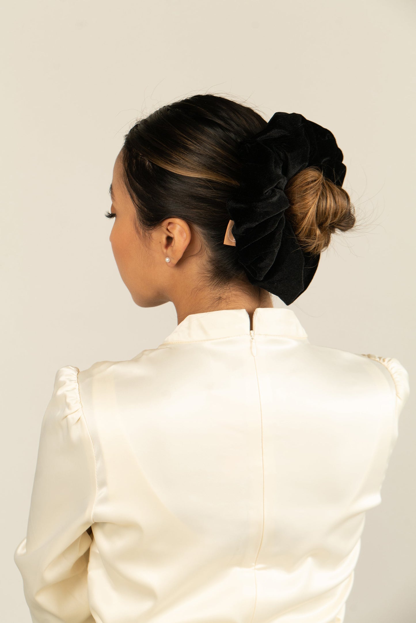 Velvet Scrunchie - Black