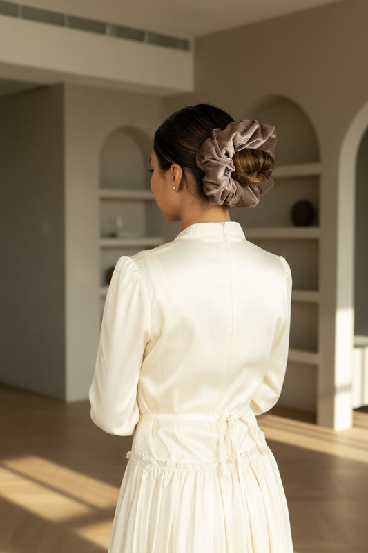 Velvet Scrunchie - Taupe