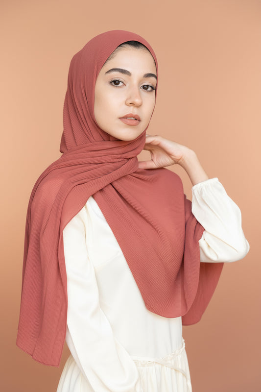 SANDSTONE Pleated Chiffon