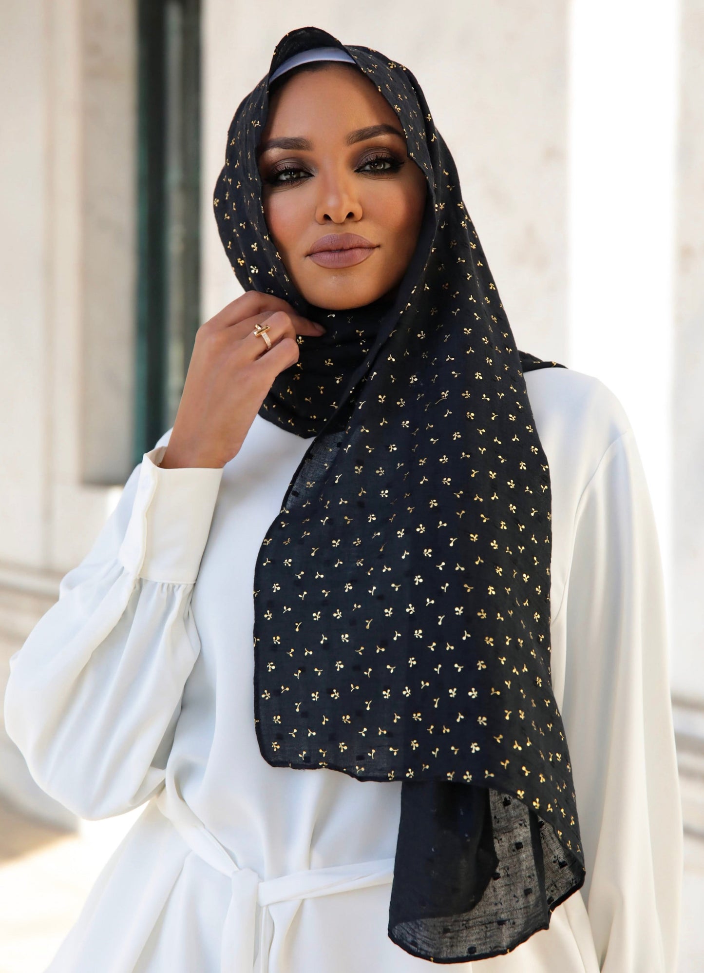 Miracle ™ | BLACK Enchanted Foliage Headscarf